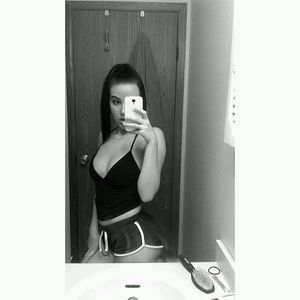 Meet your Posher, Ava